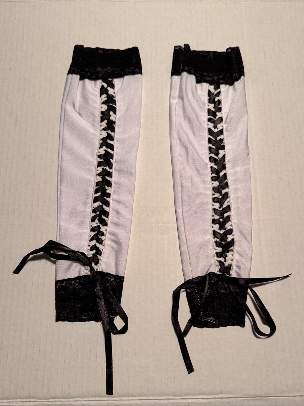 White & Black Gothic Costume Arm Warmers Gloves Lace Ribbon Tie